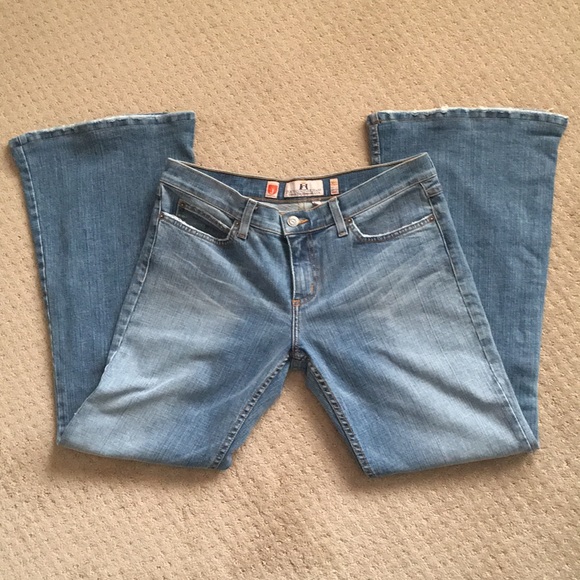 Juicy Couture Distressed Flare Jeans SZ 31 - Picture 4 of 8